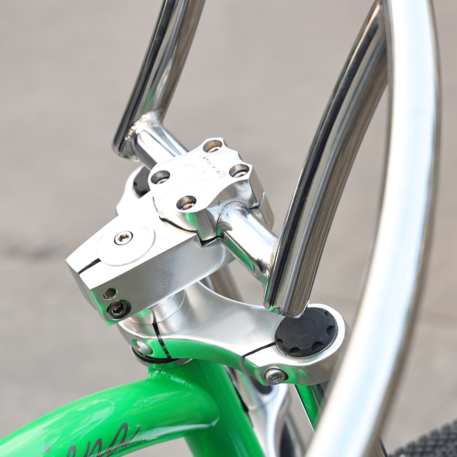 Chico HB-TB-W800-175 W-type Steel Handlebar 800*175*22.2mm*1.6T - Chico USA, Inc.