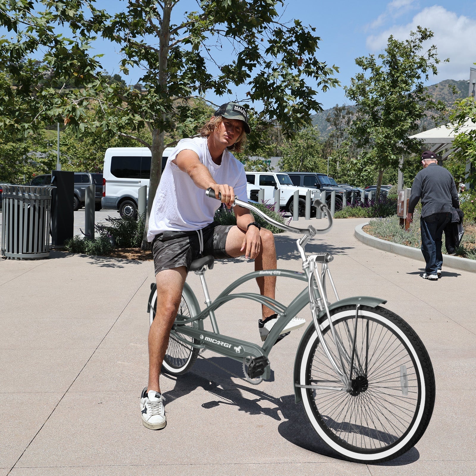 Tracer Bikes | Micargi Mustang GTS Cruiser Bike in Matte Black with Shimano Nexus 3-Speed | Chico USA, Inc.