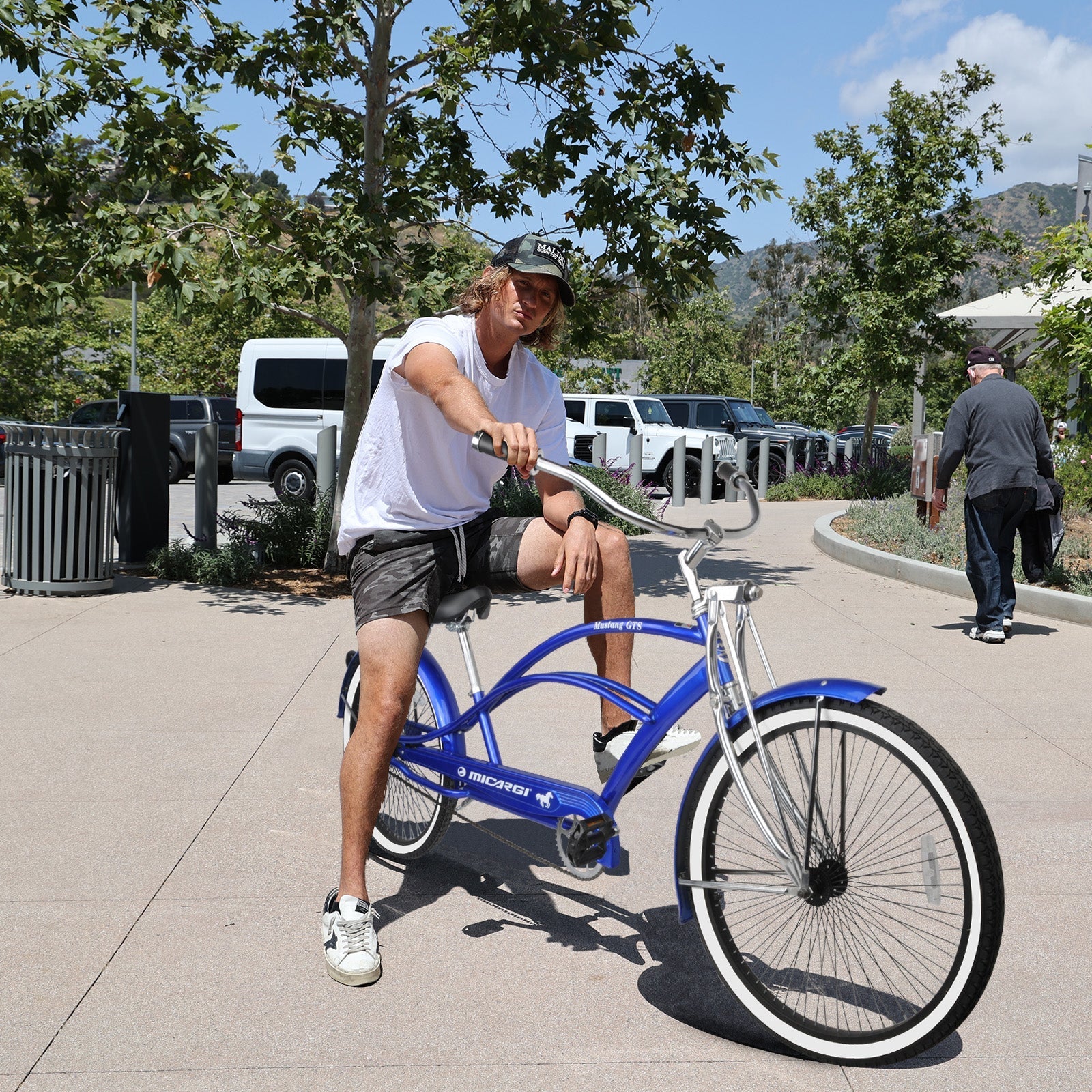Tracer Bikes | Micargi Mustang GTS Cruiser Bike in Matte Black with Shimano Nexus 3-Speed | Chico USA, Inc.