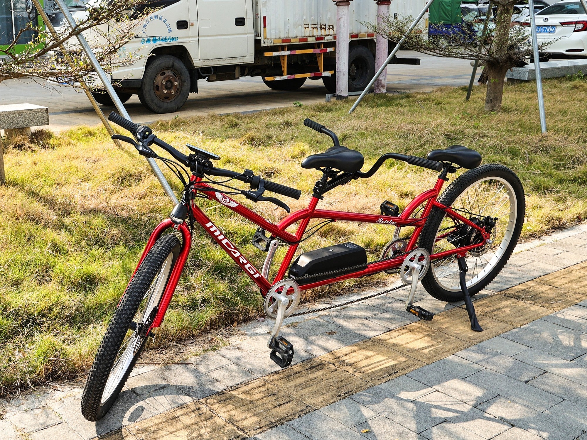 Tandem E-Bikes