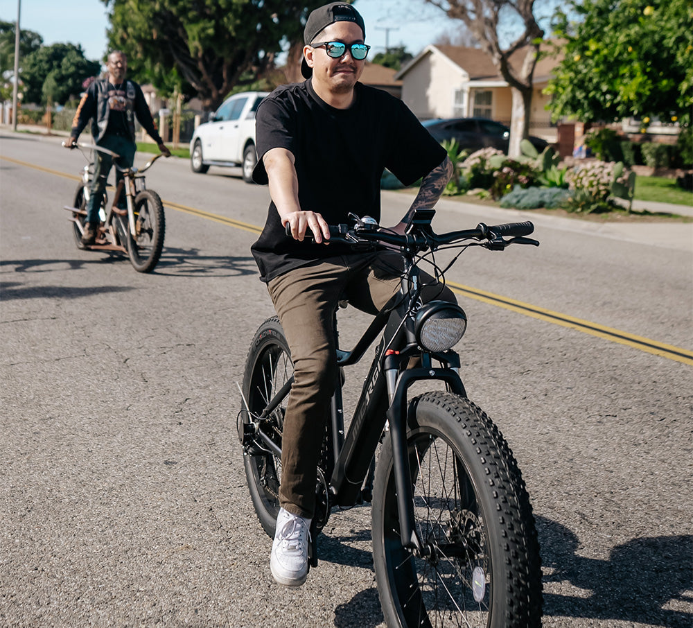 Cruiser E-Bikes