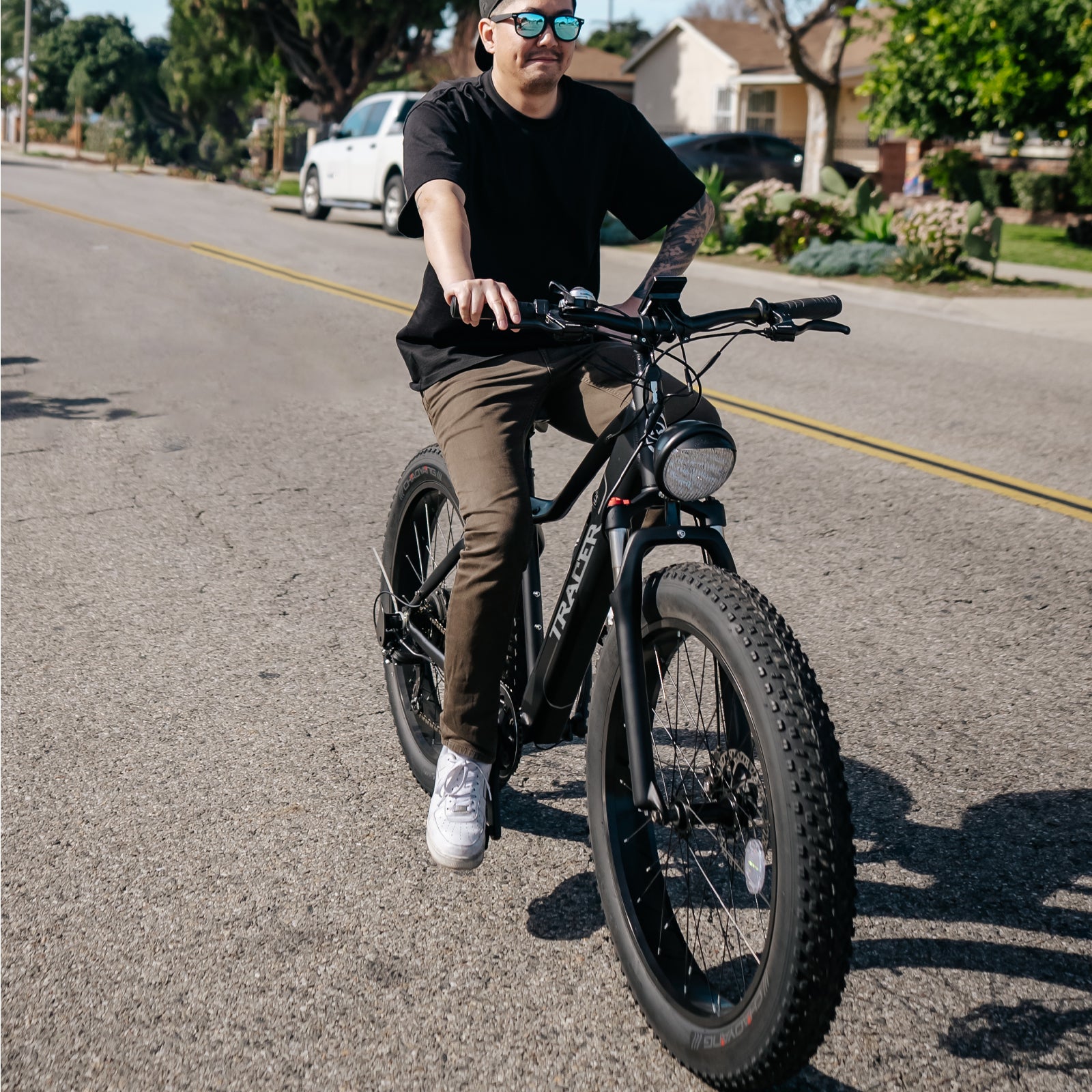 Tracer Tacoma 26" Electric Fat Tire Bike – Powerful All-Terrain E-Bike - Chico USA, Inc.